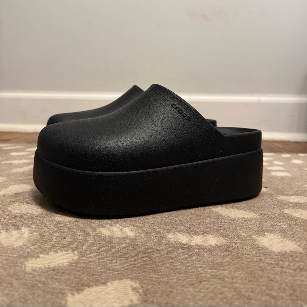 CROCS Women's Black Platform Mules | Dylan Platform Clog | size 7 | Black